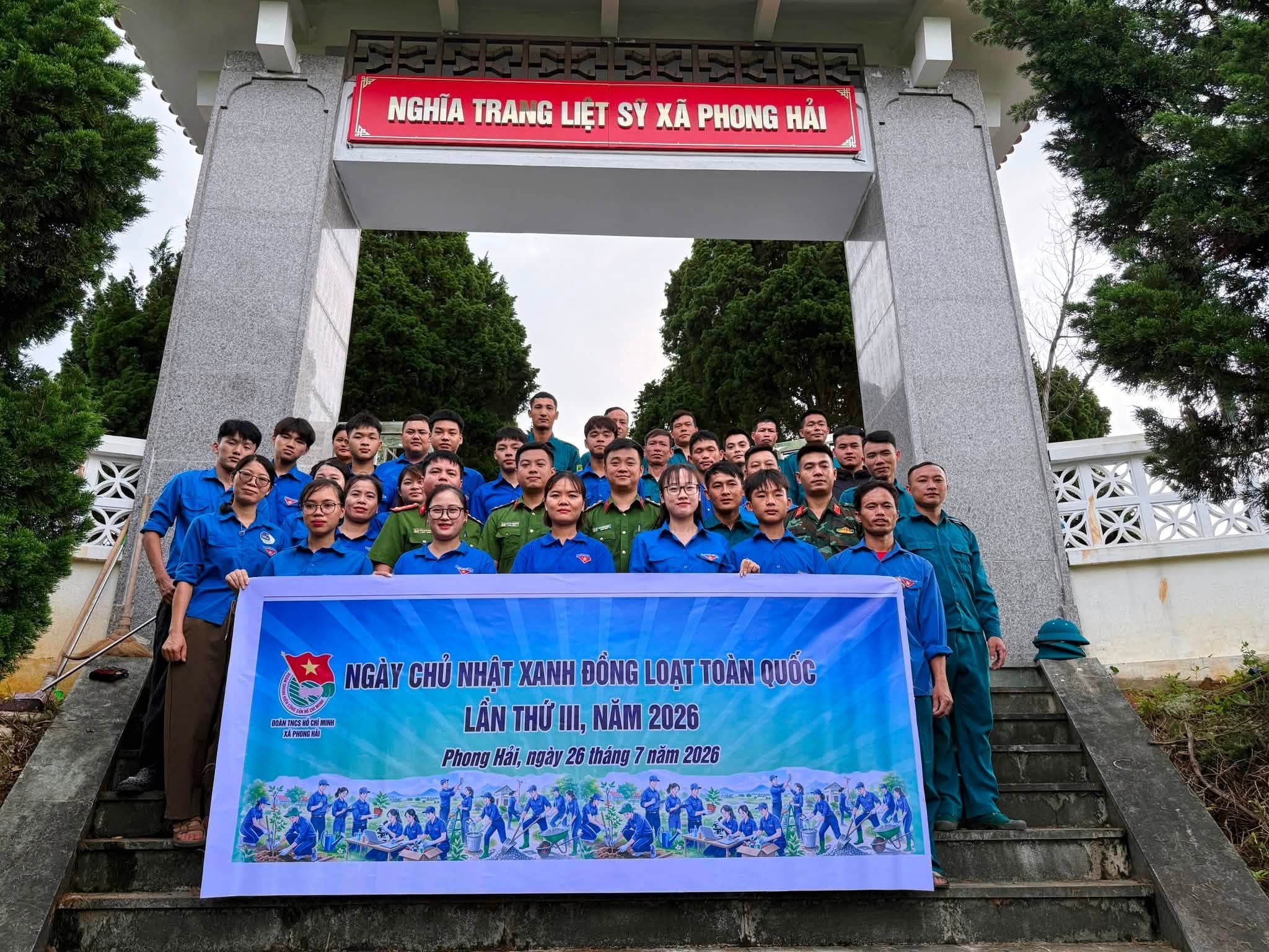 TUỔI TRẺ XÃ PHONG HẢI RA QUÂN “NGÀY CHỦ NHẬT XANH” LẦN THỨ III, NĂM 2026 – CHUNG TAY CHỈNH TRANG NGHĨA TRANG LIỆT SĨ
