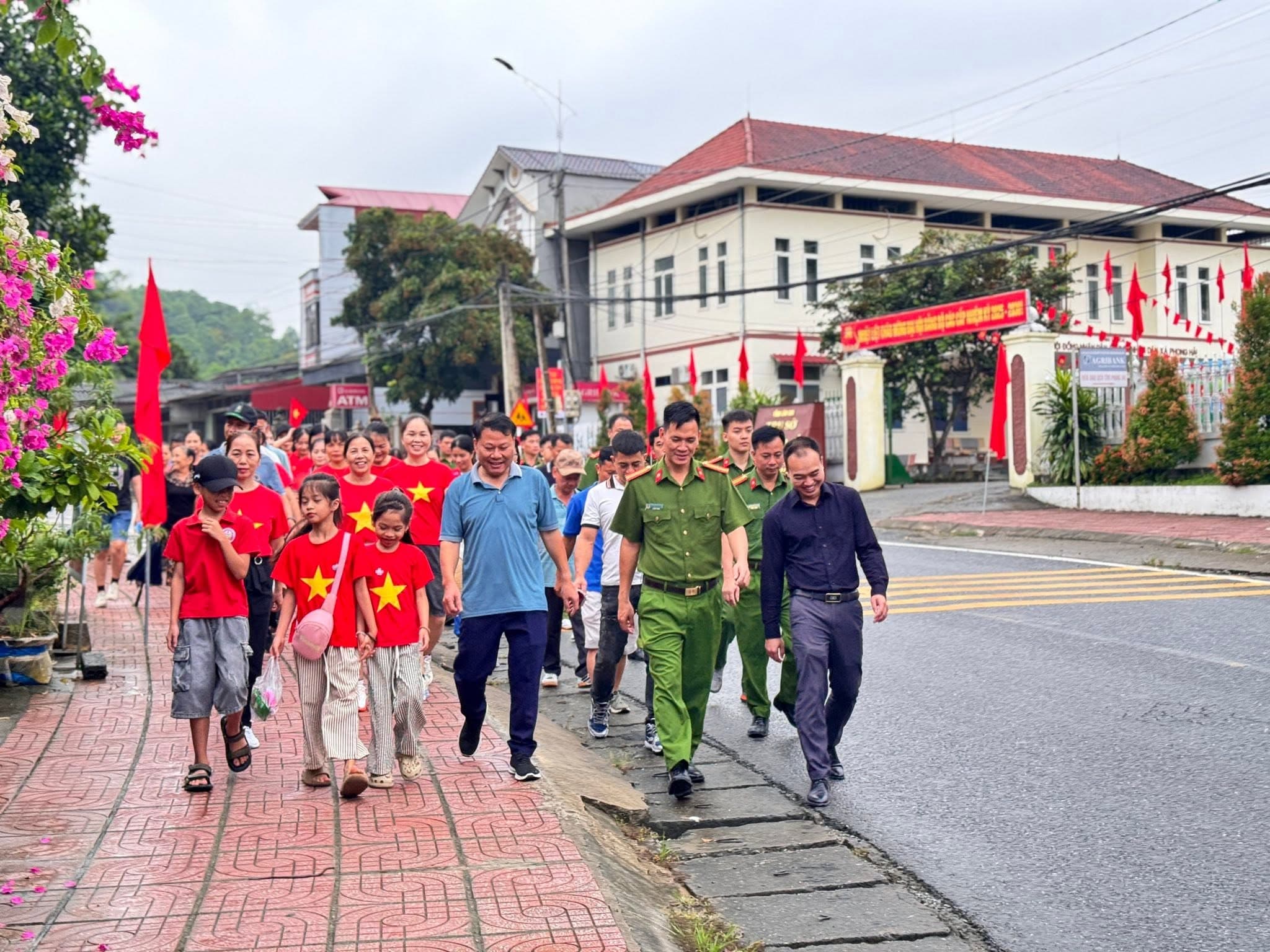 🇻🇳 ỦY BAN MTTQ VIỆT NAM XÃ PHONG HẢI HƯỞNG ỨNG CHƯƠNG TRÌNH “CÙNG VIỆT NAM TIẾN BƯỚC” 🇻🇳